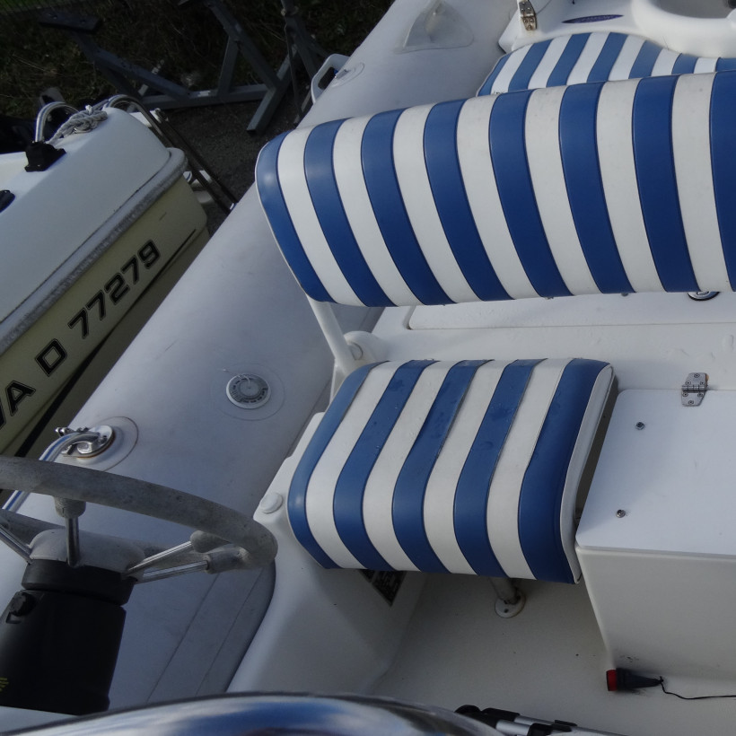 Purchase Pilot seat cushion starboard Zodiac Medline II