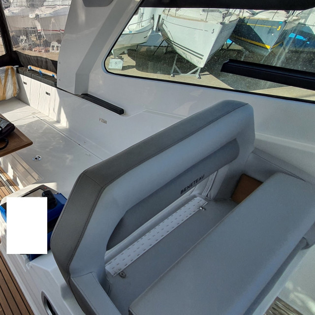 Purchase Pilot seat cover Bénéteau Gran Turismo 32