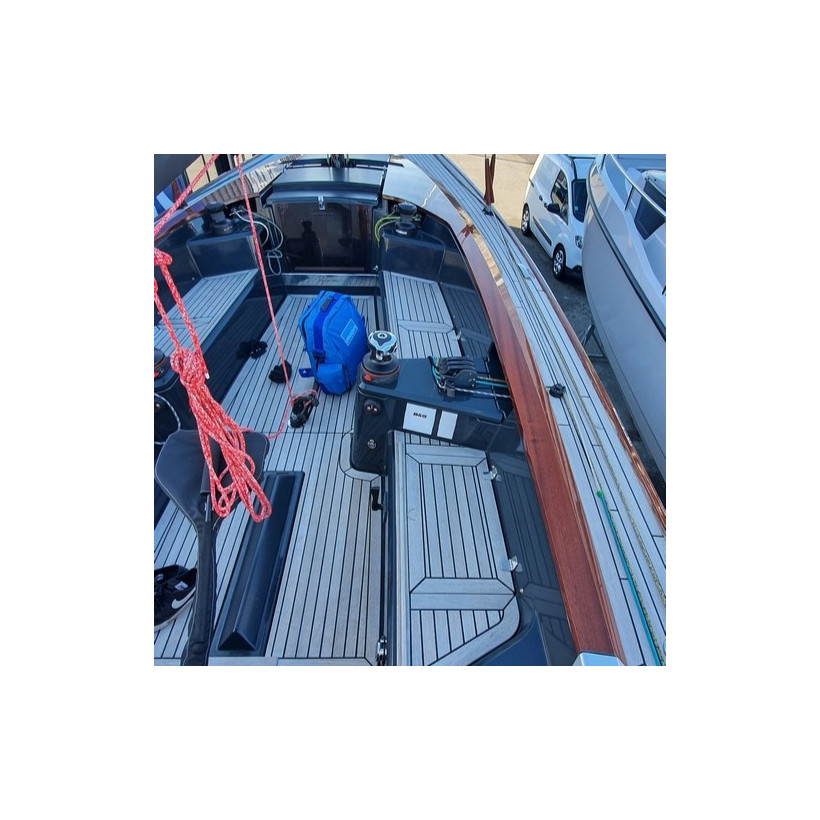 Purchase Winter shelter Latitude 46 Tofinou 9.7