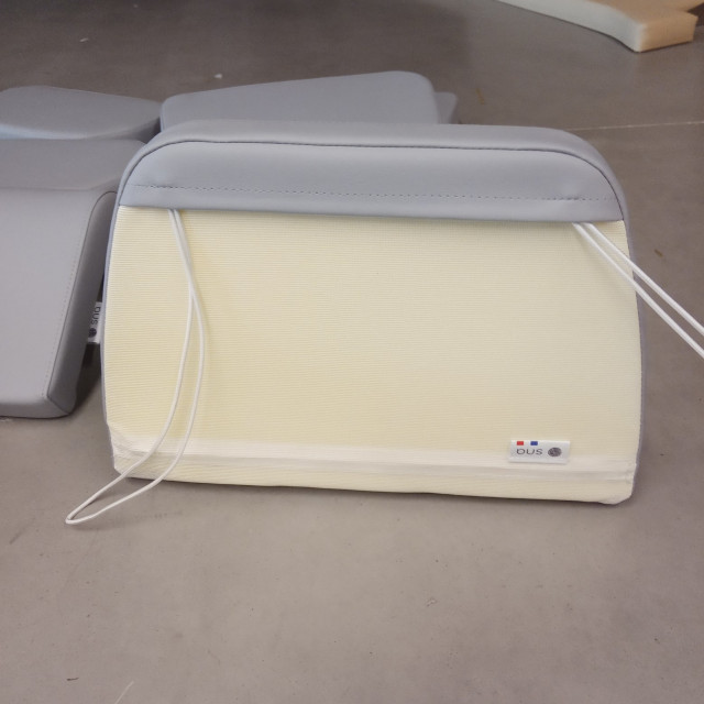 Purchase Complete upholstery Zodiac Pro Open 550