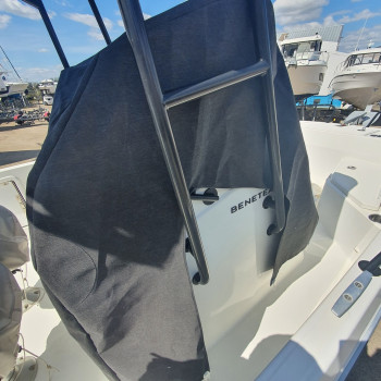 Purchase Bénéteau Flyer 7 SPACEdeck Console Cover