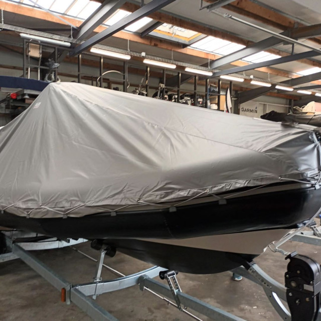 Purchase Winter cover for Bombard Sunrider 650