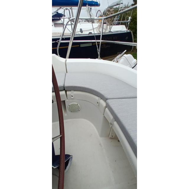 Purchase Jeanneau Sun Odyssey 35 cockpit cushions