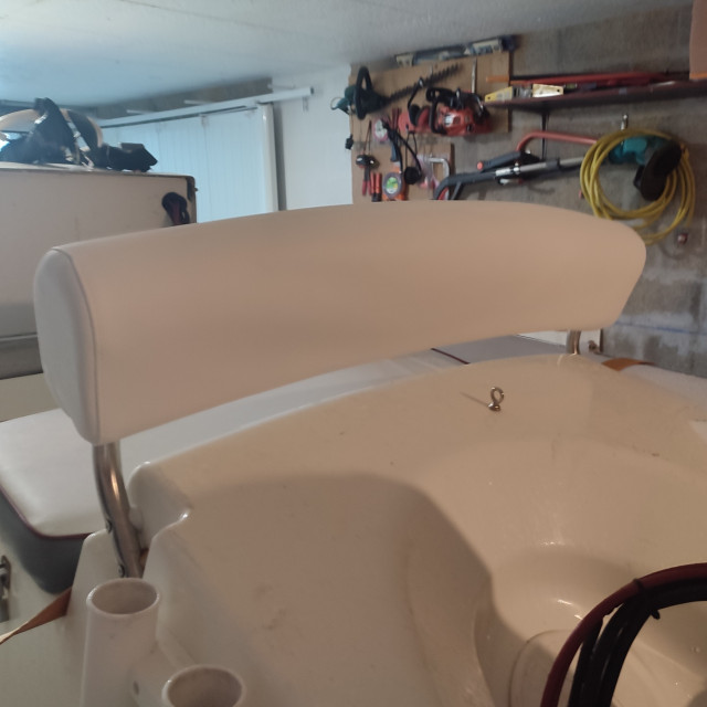 Purchase Pilot seat backrest cushion Bombard Explorer 500 SB II