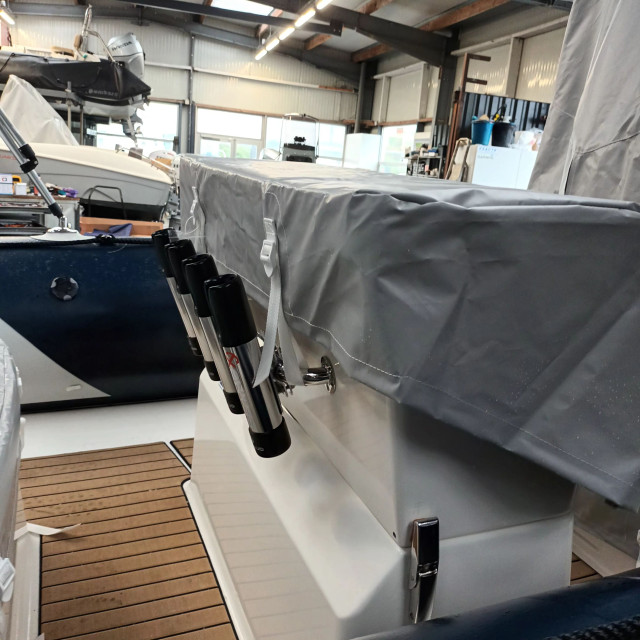 Achat Housse de siège bolster avec support de cannes Bombard Sunrider 650