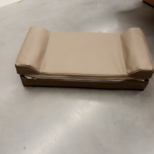 Purchase Pilot seat cushion Pro Marine Helios 25