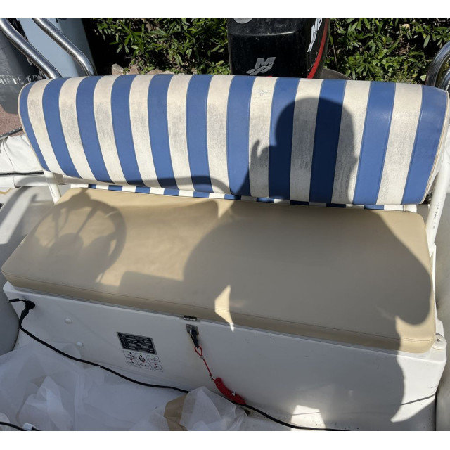 Purchase Pilot seat cushion for Zodiac Medline I