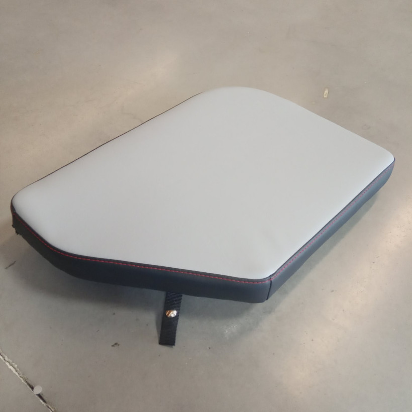 Purchase Rear starboard seat cushion Zodiac Open 5.5