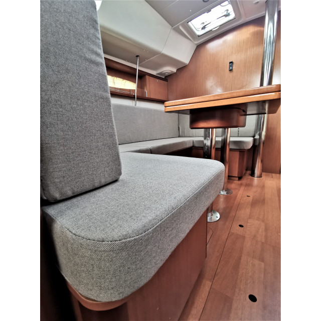 Purchase Square cushions and Oceanis 46 Standard bench cushions