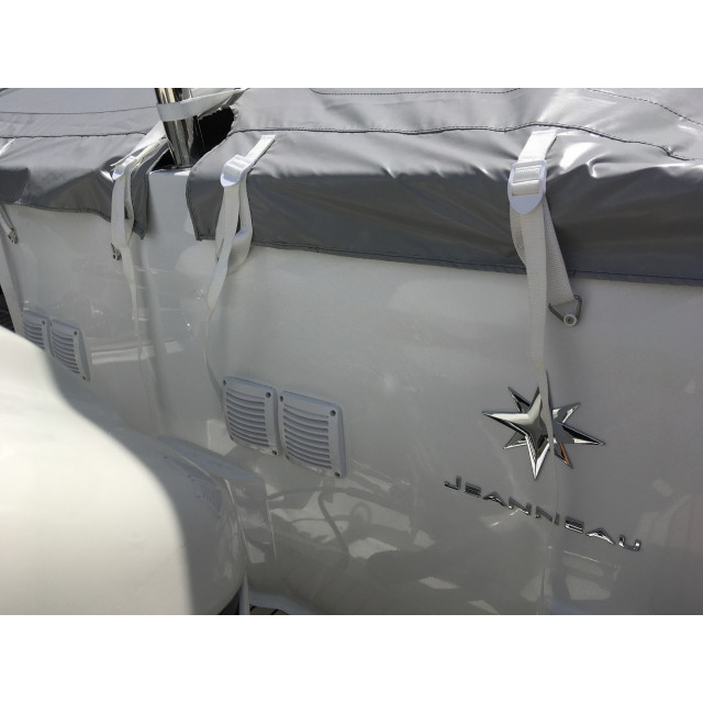 Purchase 3/4 Winter Cover for Cap Camarat 9.0 WA