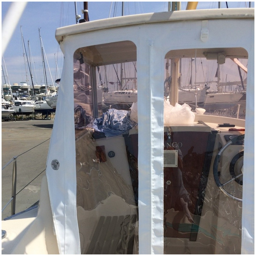 Purchase Steering compartment closure Evasion 25 Beneteau